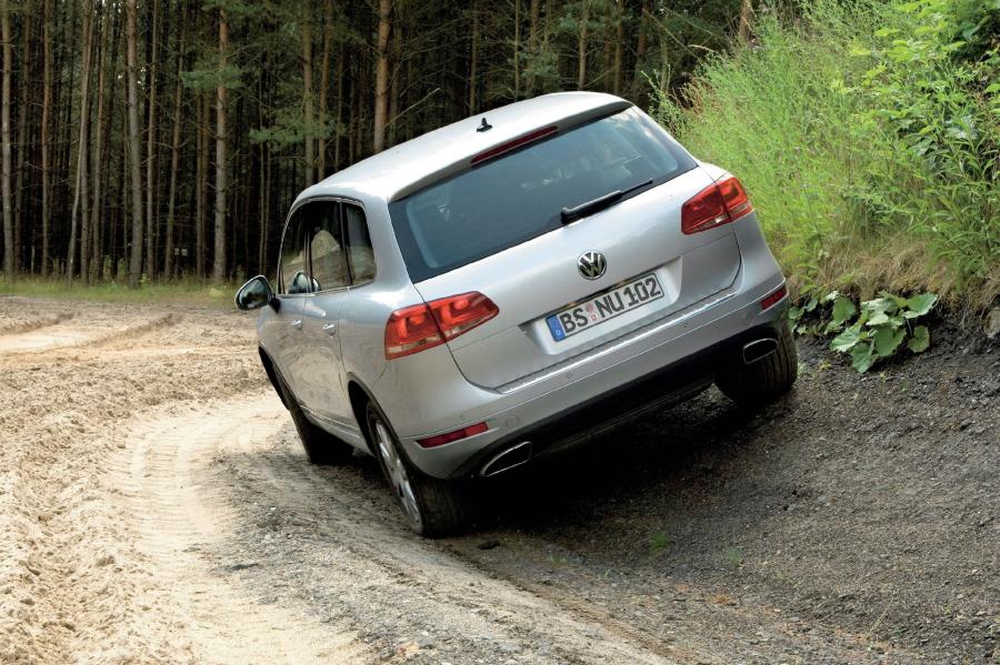  Volkswagen Touareg 2010 года  (фото 35 из 139)